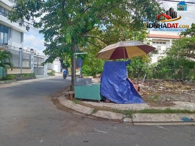 Bán đất biệt thự 2 mặt tiền siêu đắc địa, diện tích 223m2, giá chỉ 14.5 tỷ tại Thủ Đức, Hồ Chí Minh.