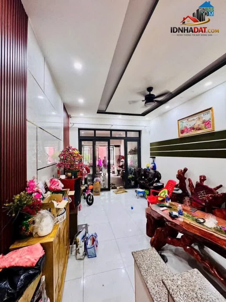 Nhà riêng 5 phòng ngủ rộng 76m2 tại Thạnh Lộc, Quận 12, TP Hồ Chí Minh, giá chỉ 5.5 tỷ hấp dẫn!