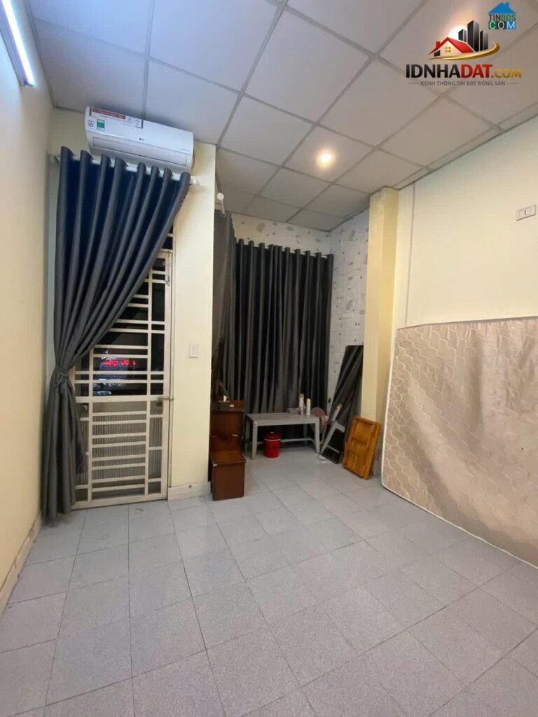 Bán nhà mặt phố Tôn Đức Thắng, diện tích 90m2, giá chỉ 6.8 tỷ, trung tâm Liên Chiểu, Đà Nẵng
