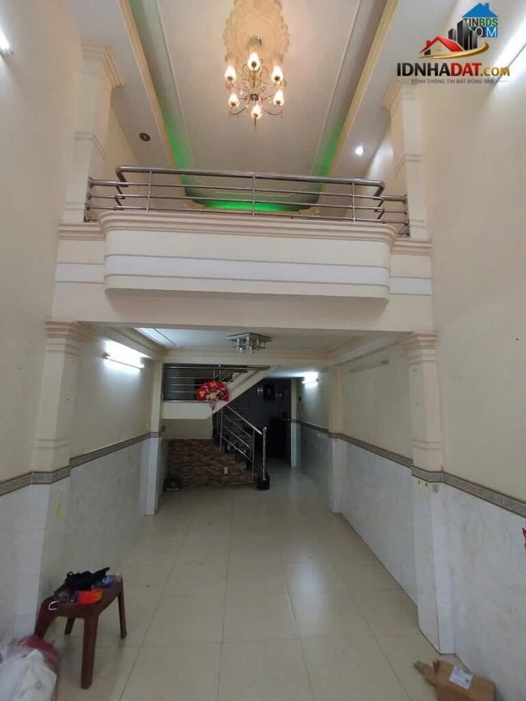 Sở hữu ngay nhà mặt phố tại Quận 11, TP Hồ Chí Minh với diện tích 147m² và giá chỉ 10.38 tỷ!