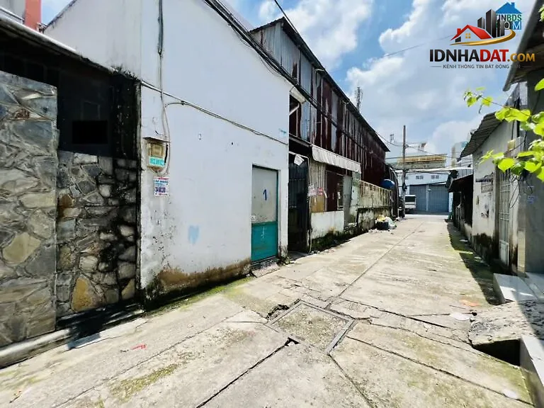 Bán đất sát mặt tiền Lê Đình Cẩn, giá tốt chỉ 4.5 tỷ, tặng dãy trọ thu nhập 9 triệu/tháng!