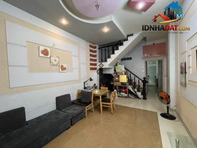 Ảnh Bán Nhà 2 Lầu 4X16M2 Gần Chợ Lê Đình Cẩn Đường Oto 4.X Tỷ 0