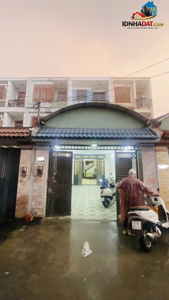 Ảnh Bán Nhà To Giá Tốt DT Khủng 4.2m X 27M -3t-5pn -Hoàn Công Đủ -Hẻm 8m- Liên Khu 5-6 Bhhb, Bt, 5.8 Tỷ 0