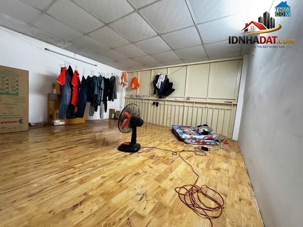 Sở hữu nhà riêng tuyệt đẹp 56m2 tại Bình Tân, giá chỉ 4.4 tỷ, cơ hội đầu tư không thể bỏ lỡ!