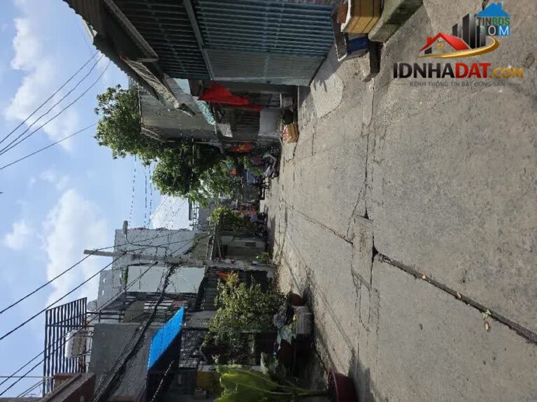 Bán nhà BHHA,3 TẦNG – GẦN SIÊU THỊ,CHỢ, chỉ nhỉnh 1 tỷ