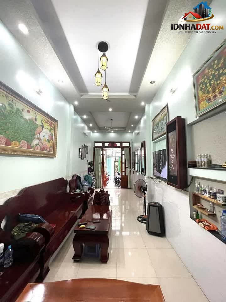 Ảnh Bán nhà Nguyễn Hồng Đào, P14, Tân Bình.DT 60m2 x 5 tầng (3 x 20)
Gía 6,5 Tỷ TL 0