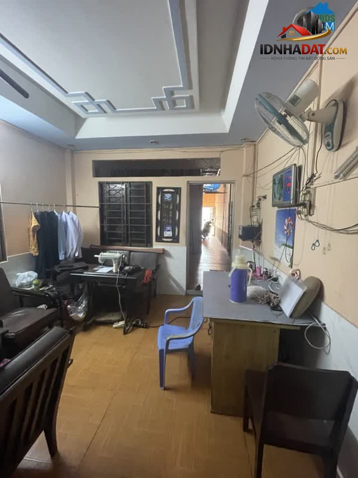 Ảnh Bán nhà hẻm 6m Thoại Ngọc Hầu-ngang 4m-4PN-85m2-sổ vuông 5 tỷ hơn 0