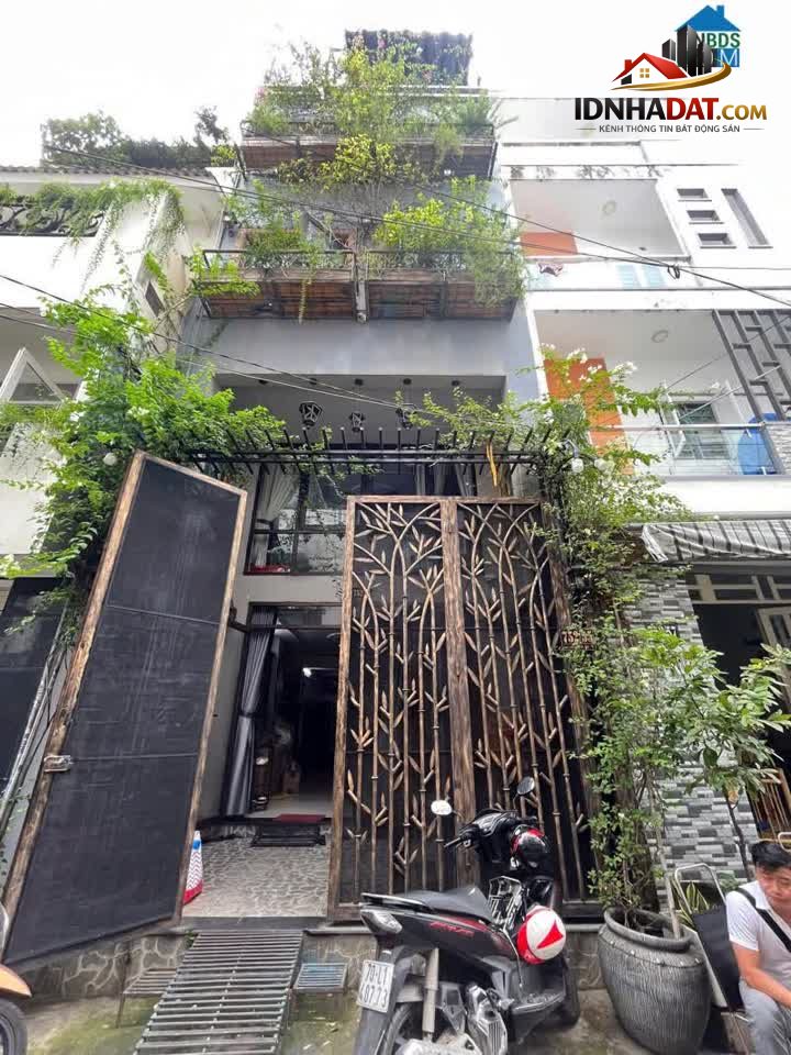 Ảnh Bán nhà hẻm xe hơi đường Lạc Long Quân (Đặc biệt nhà ngang 4,55m , tường riêng), Giá là 12 tỷ 0