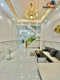 Ảnh Bán nhà mới Chiến Lược, Bình Tân, 3tầng, 4x12, hẻm xe hơi, giá 4tỷ6, 0