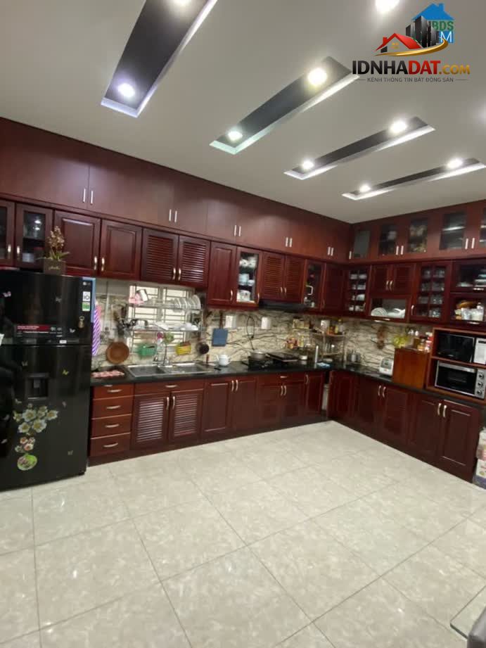 Ảnh Biệt Thự Bành Văn Trân, Giáp Quận 10, 130m2, 3 Tầng Mới, Ngang Gần 10m, Nhỉnh 19 Tỷ TL. 0