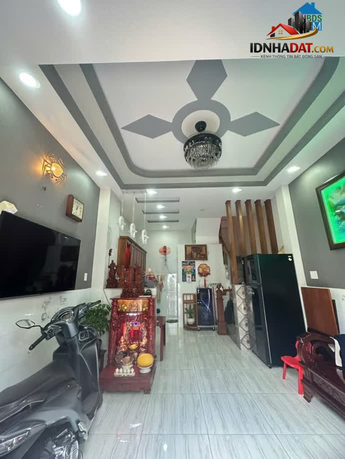 Ảnh Cách 1 Căn Ra Mặt Tiền Miếu Gò Xoài, 32m2, 3 Tầng Giá Nhỉnh 4 Tỷ 0