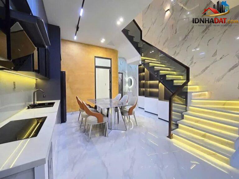 Cần Bán Nhà 3 Tầng Mặt Tiền Hòa Minh –Gần Biển Nguyễn Tất Thành – Full Nội Thất Cao Cấp