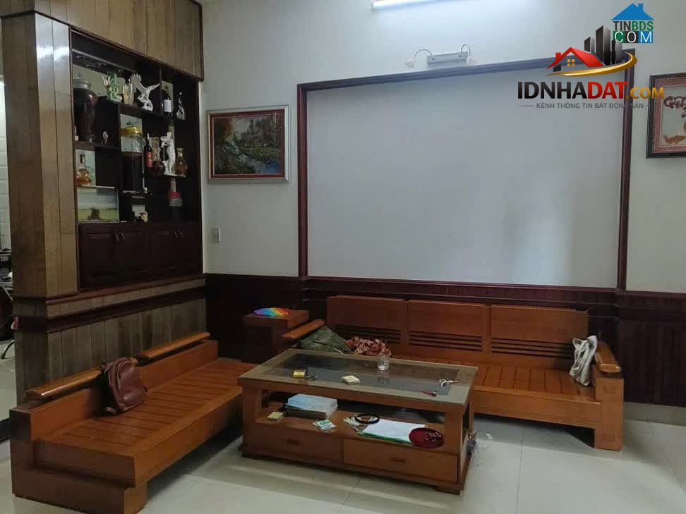 Bán nhà riêng đẹp 2 tầng tại Cẩm Lệ, Đà Nẵng, diện tích 160m2, giá chỉ 5.65 tỷ đồng.