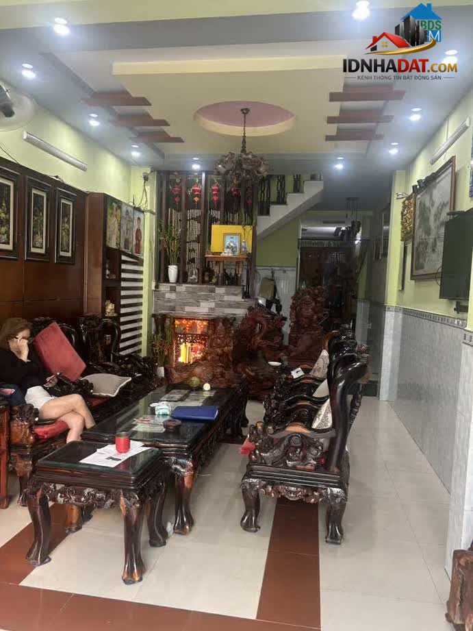 Ảnh Chủ giảm 1.3 tỷ giá mới 10.2 tỷ TL, 68 m2 , 1 trệt 2 lầu đường vườn lài , Tân Phú 0