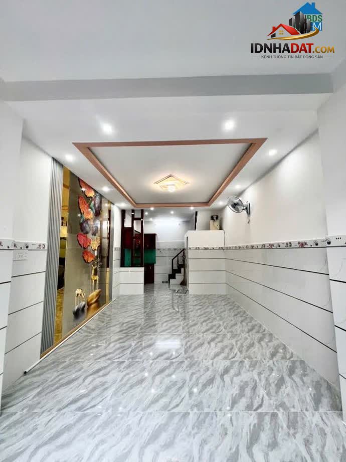 Ảnh Gấp bán nhà 2 tầng ở ngay, full nội thất - 4x10, Đường Vườn Lài, HXH nhỉnh 5 tỷ 0