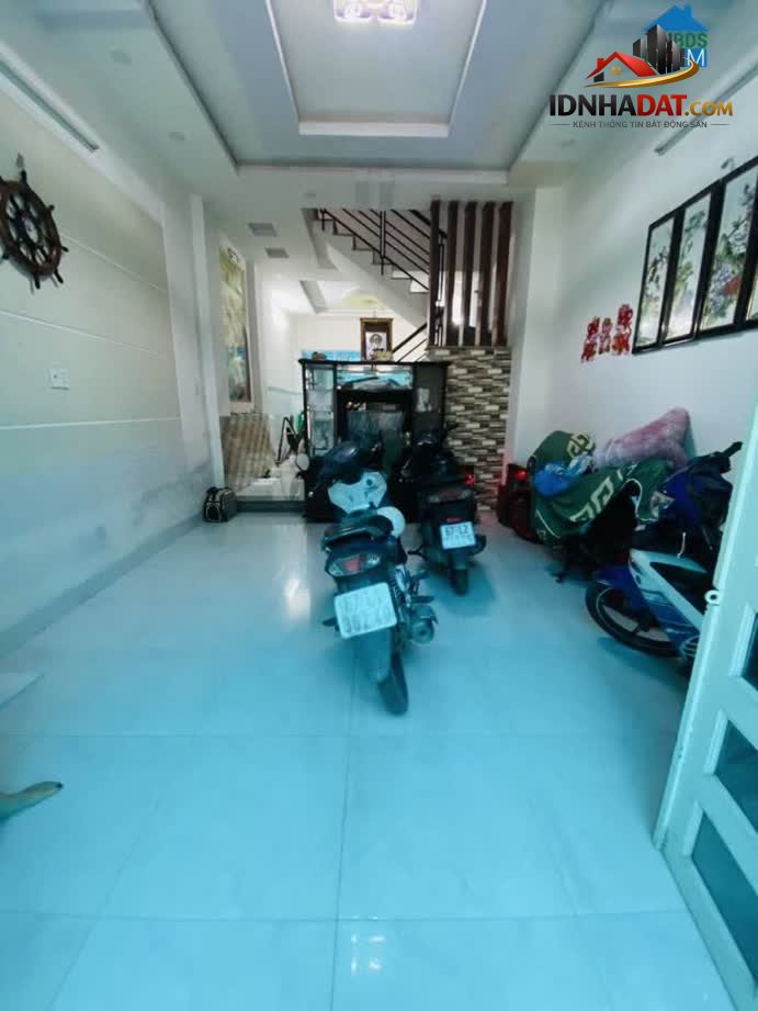 Ảnh Hẻm 6M - Sát Mặt Tiền Tỉnh Lộ 10 - 4 Tầng 4PN - 69M2 - Giá 4.9 Tỷ TL 0