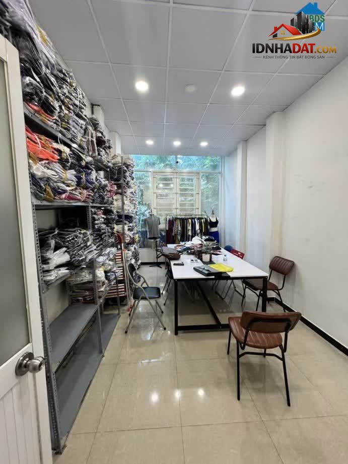 Ảnh MẶT TIỀN KD VIP LŨY BÁN BÍCH TÂN PHÚ_3 TẦNG__CHỈ 7.x TỶ TL 
Mặt tiền kd vip Tân Phú. Ngay Lũy... 0