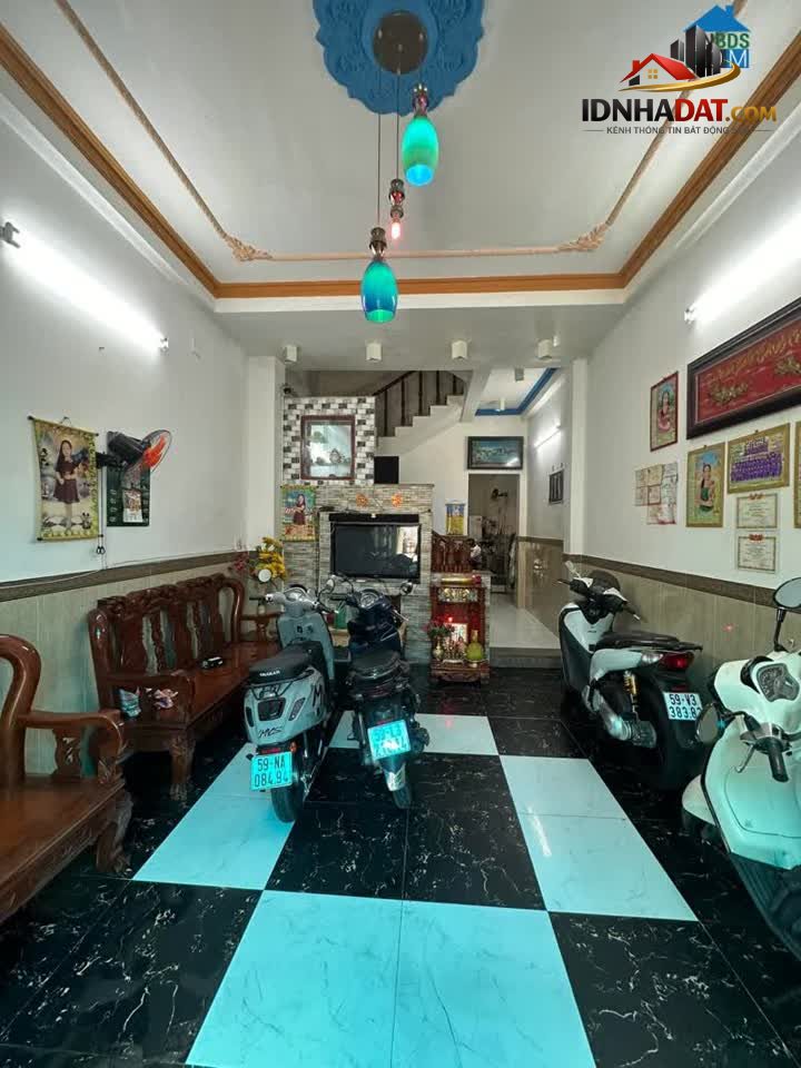 Ảnh Nhà 2 Tầng - Tân Hòa Đông - Hẻm Xe Hơi - Chỉ 3 Tỷ 0