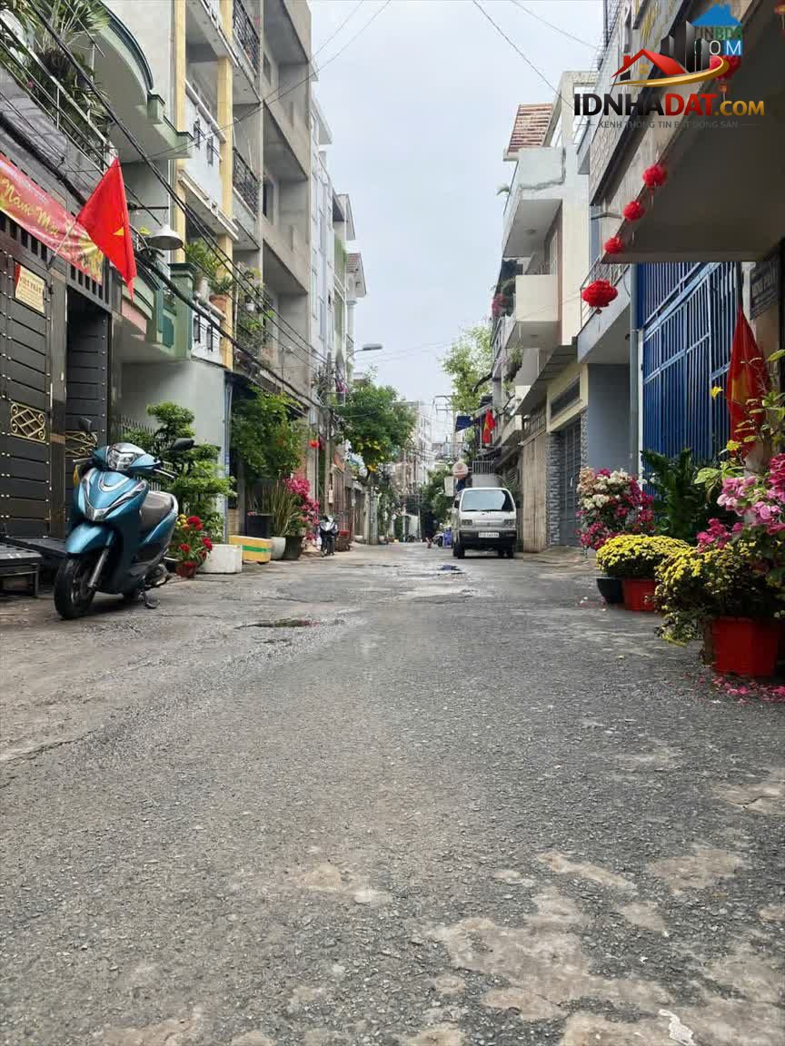 Ảnh Nhà Gần Lũy Bán Bích Quận Tân Phú, 56m2, Hẻm Xe Hơi 8m, Nhỉnh 6 Tỷ 0