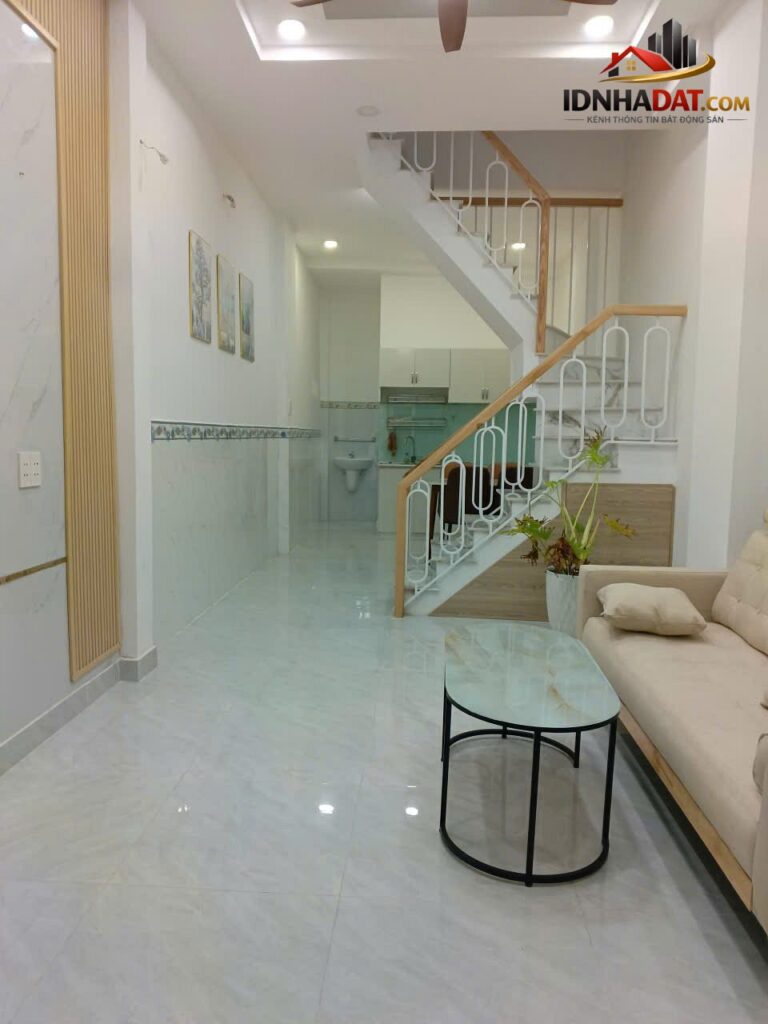 Nhà đẹp 2 tầng 40m2 sát HXH đường Nguyễn Sỹ Sách Tân Bình giá 4.75 tỷ