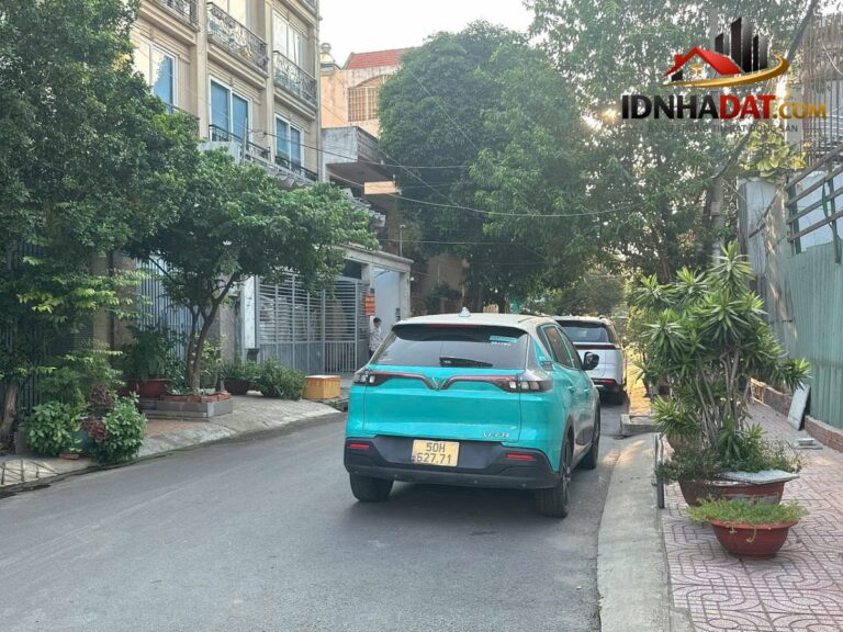 Bán nhà 3 tầng ở Kỹ HXH Phạm Văn Chiêu, 64m2, chỉ 50m ra đường lớn