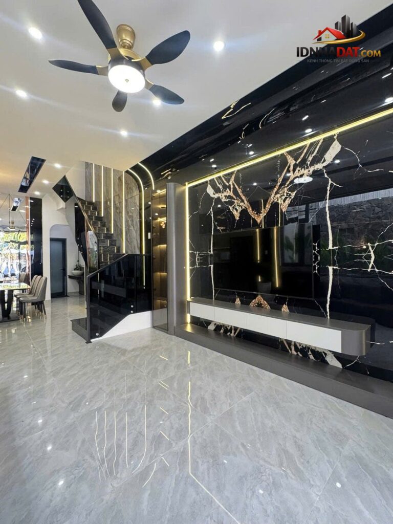 Bán nhà 3 tầng MỚI – FULL NỘI THẤT 6,4 tỷ – Trường Chinh – Đà Nẵng – Diện tích 100m2 – Giá 6.4 tỷ