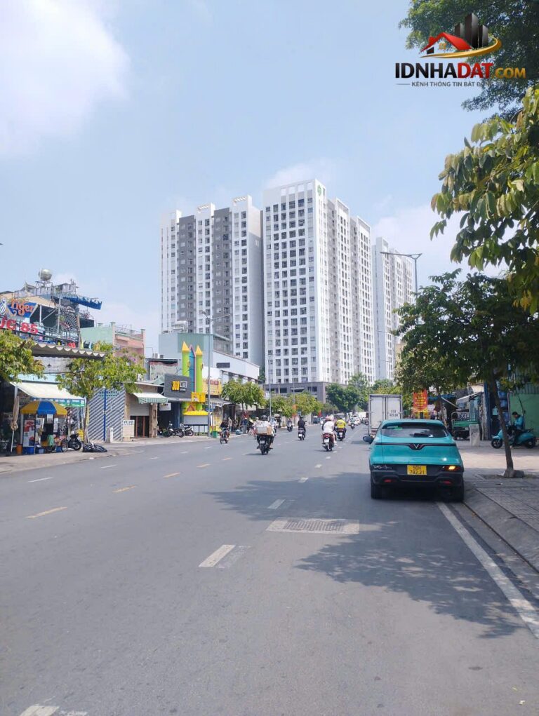 Bán nhà mặt phố Tô Hiệu – 4x13m – hxh 6m thông gần Đầm Sen Quận 11