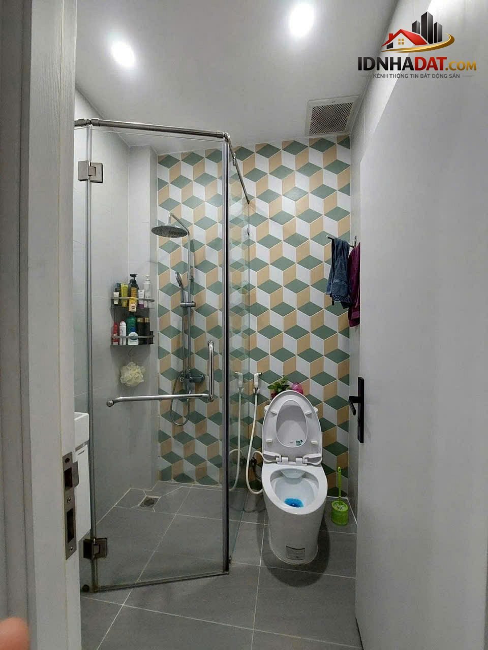 Bán nhà mặt tiền hẻm 12m – Thành Thái – Quận 10 – 4 tầng – 66m2 – 16 tỷ