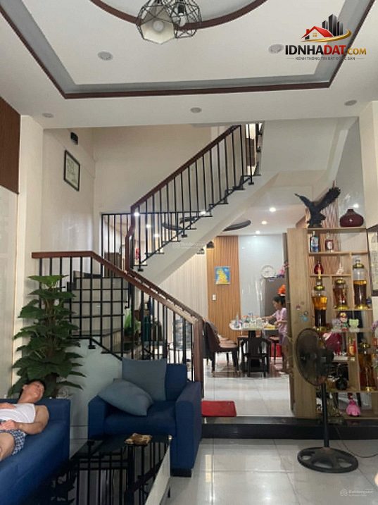 Căn duy nhất – nhà mặt tiền cmt8 gần trường chinh – 3 tầng mới – nhỉnh 4 tỷ – Bán nhà mặt phố – Quận Hải Châu – TP Đà Nẵng – Diện tích 48m2 – Giá 4.5 tỷ