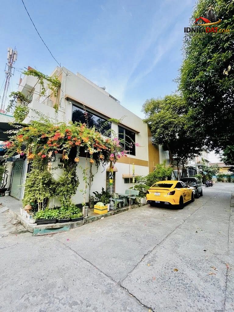 Bán nhà lô góc Lũy Bán Bích, hxh tránh, 2 tầng, 60m2, sổ A4, nhỉnh 8 tỷ