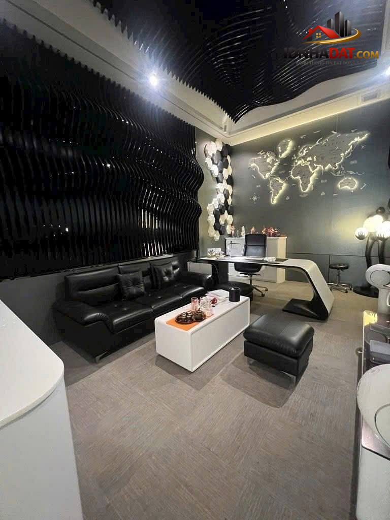 Nhà mặt tiền – khu Tên Lửa – nhà 5 tầng 4x18m chỉ 8 tỷ