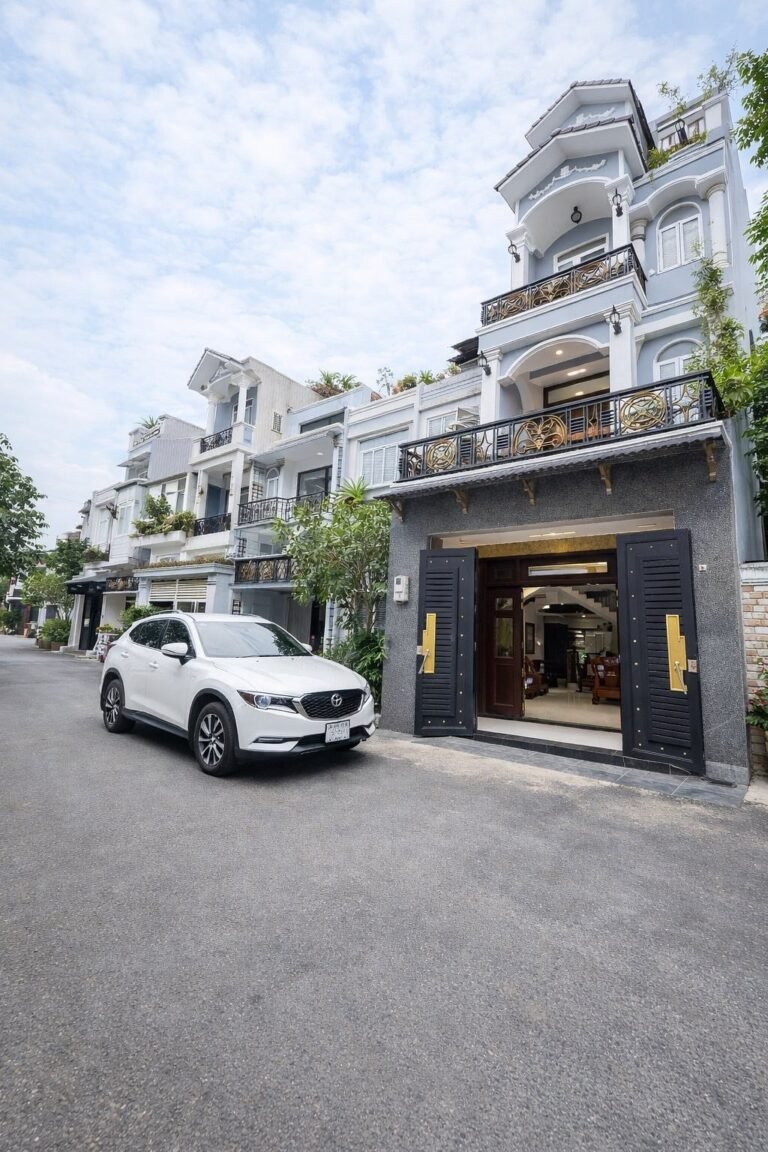 Bán nhà 4 tầng 6 phòng ngủ gần AEON Tân Phú, Hương Lộ 3, Bình Hưng Hòa