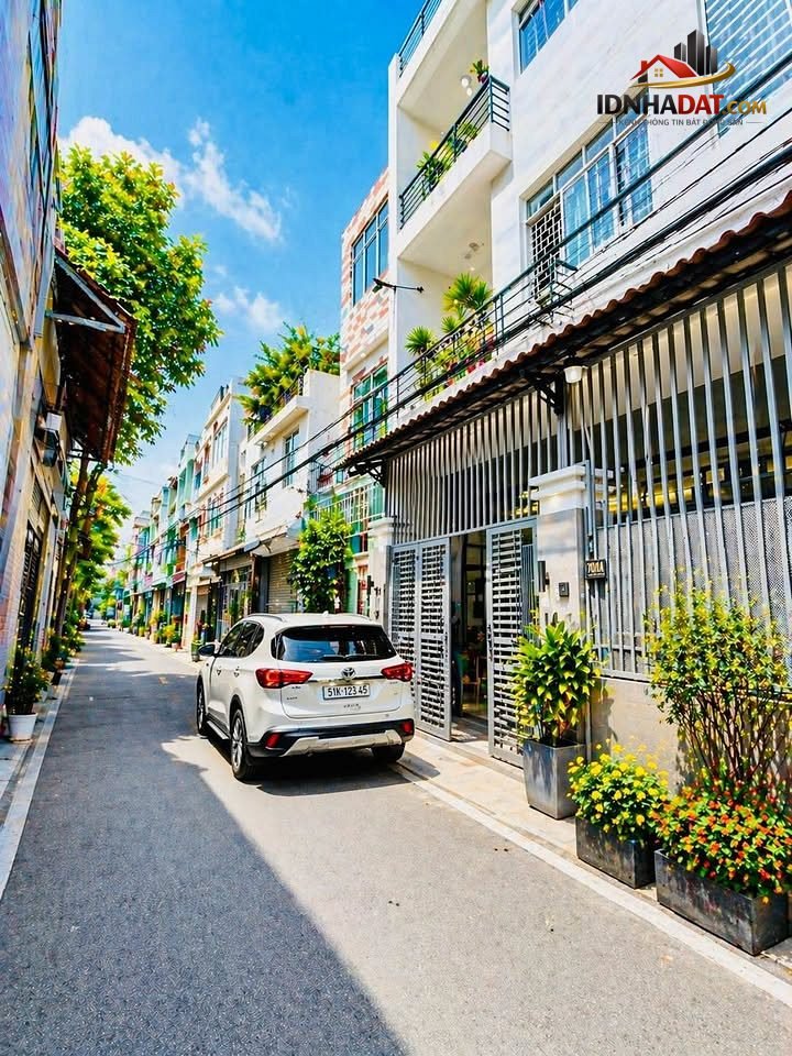 Bán nhà hẻm xe hơi Lưu Chí Hiếu, Tây Thạnh, Quận Tân Phú – Đối diện công viên, 66m2 ngang 6m, 3 tầng kiên cố, tiện kinh doanh. Bán nhà trong ngõ , hẻm . quick-city: TP Hồ Chí Minh . quick-district: Quận Tân Phú . price_number: 8,99 tỷ . floor : 66m2