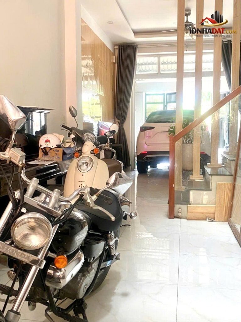 Bán nhà Hiệp Bình Phước Thủ Đức 70m2, 3PN, hẻm ô tô, nhà 4 tầng, gần BV Hạnh Phúc, giá 6,5 tỷ