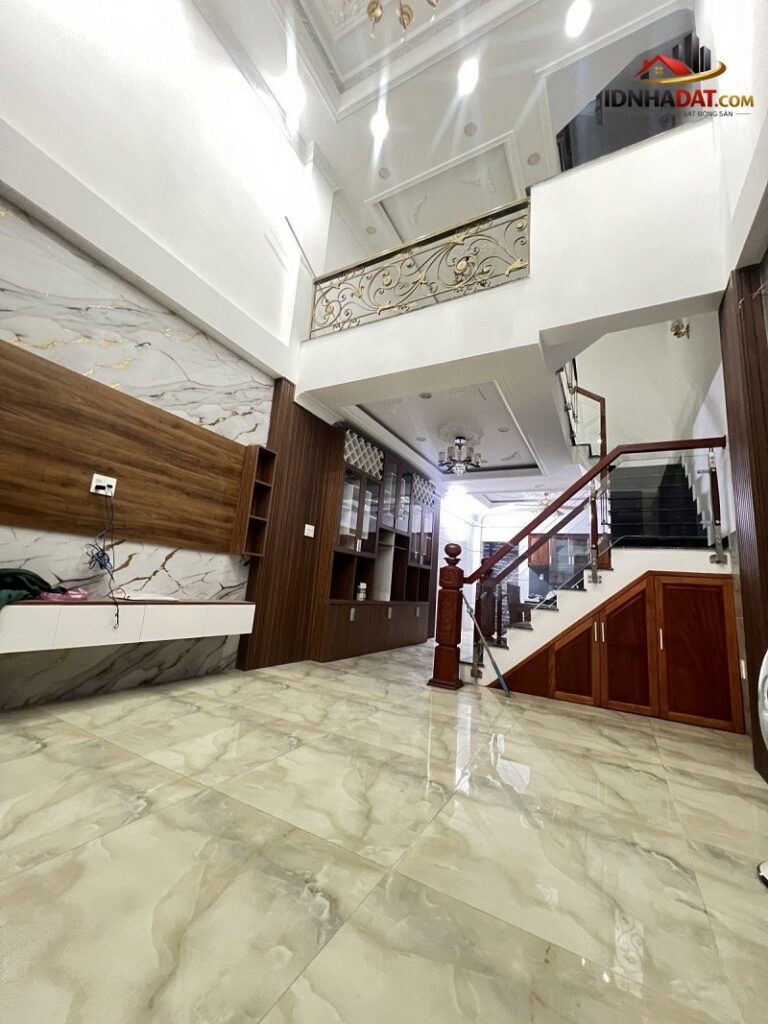 Bán nhà 4 tầng mặt phố đường số 5 Linh Xuân Thủ Đức – view Phạm Văn Đồng – 10.2 tỷ