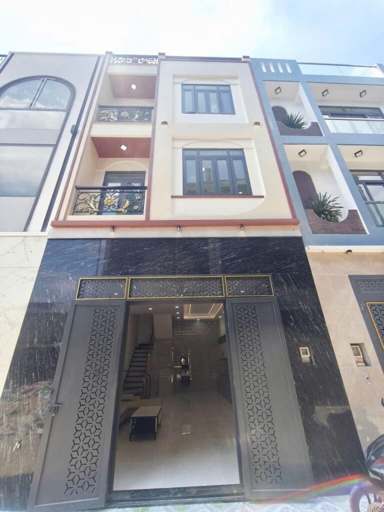 Nhà P. Bình Hưng Hòa hẻm xe hơi, nhà ngang lớn 5.2m, 4Tầng chỉ 6.4 Tỷ