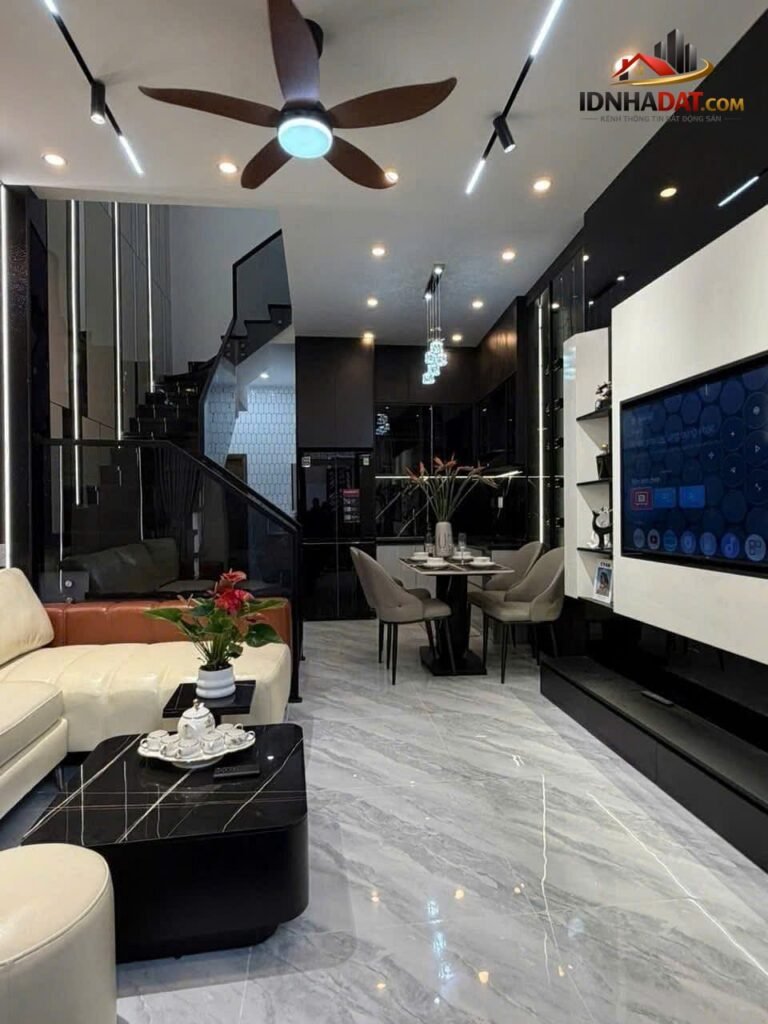 Bán nhà kiệt 3 tầng Ông Ích Khiêm 54m2 – tt Hải Châu – Đà Nẵng – Diện tích 53m2 – Giá 5.9 tỷ