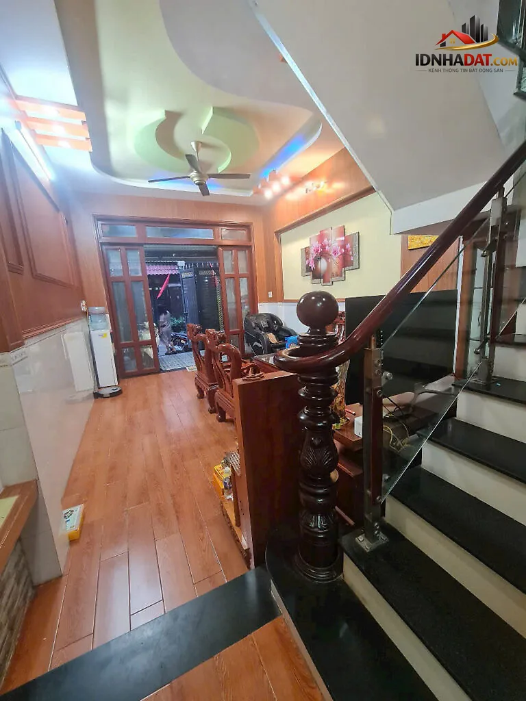 Bán nhà 2 tầng hẻm 4m tại Bình Tân: 48m2, 2pn, sổ hồng trao tay, giá 4 tỷ – không gian sống lý tưởng