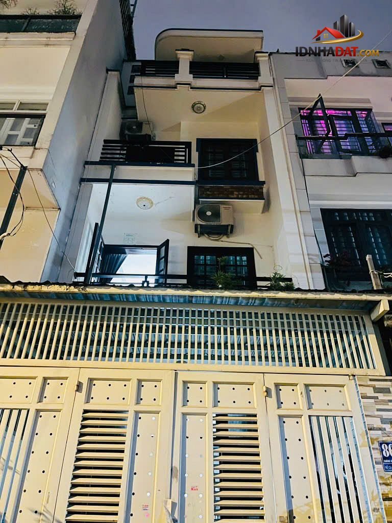 Nhà 4 lầu siêu đẹp gần công viên làng hoa – Quận 1 – TP Hồ Chí Minh – Diện tích 60m2 – Giá 7.3 tỷ