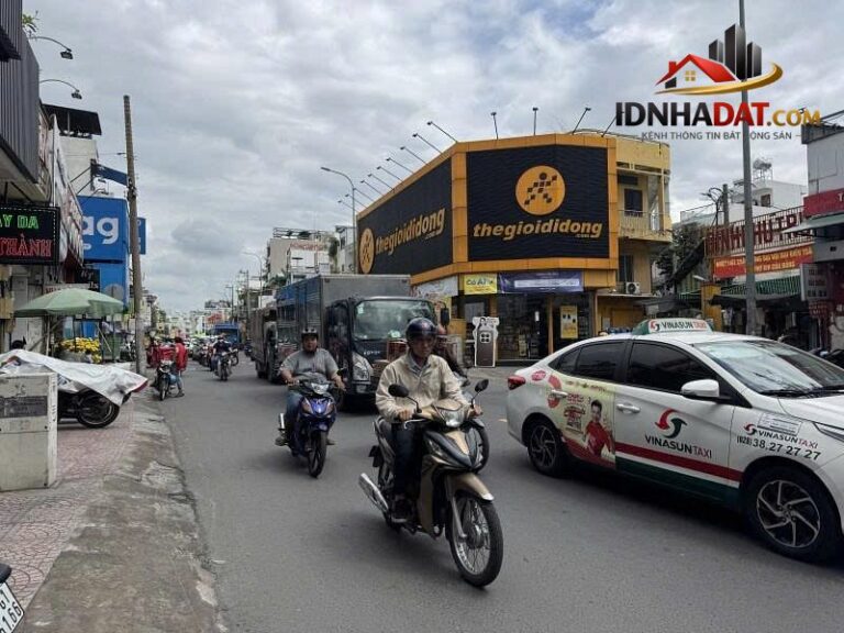 Bán nhà mặt tiền Lạc Long Quân, gần Âu Cơ, Tân Bình, 4,2x24m, 5 tầng – 5pn, 13 tỷ