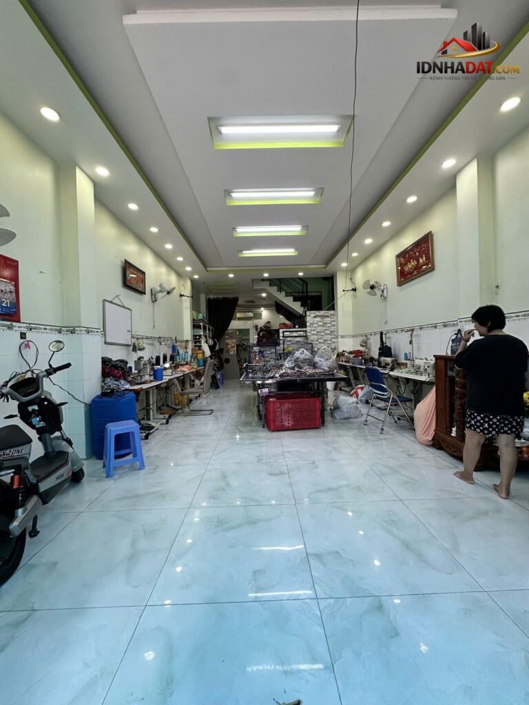 Bán nhà hẻm 8m Lê Trọng Tấn – gần ngã tư Tây Thạnh, 5,5x20m, 4 tầng – 6pn, 12,5 tỷ