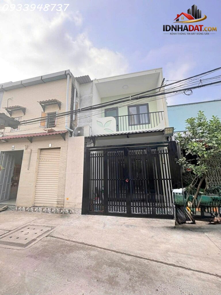 Nhà Tân Phú hẻm ô tô 6m trong tận nhà 52m², 2 tầng, ngay Đầm Sen giá chỉ 6.19 tỷ