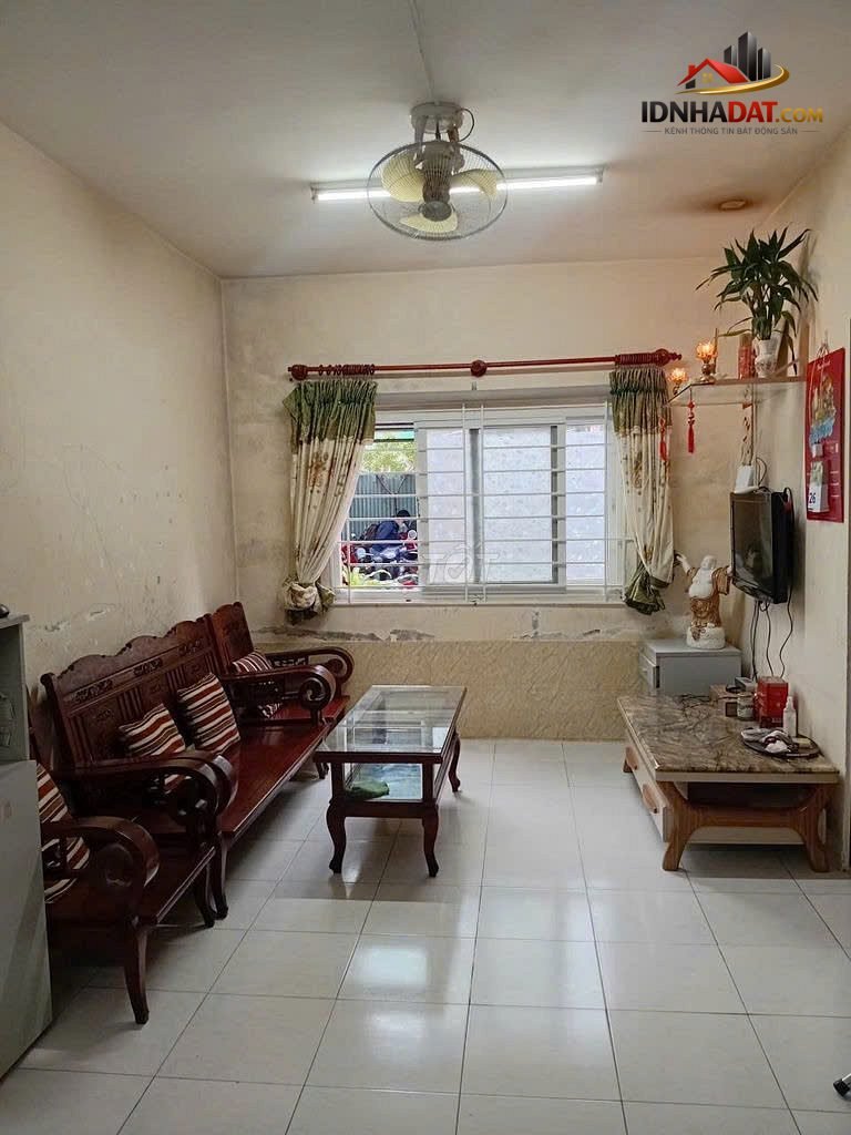 Chính chủ cần bán gấp căn hộ tầng trệt 52 m2 gồm 2 phòng ngủ, 1 WC, 1 phòng khách, 1 bếp – Bán chung cư – Quận Sơn Trà – TP Đà Nẵng – Diện tích 52m2 – Giá 2.3 tỷ