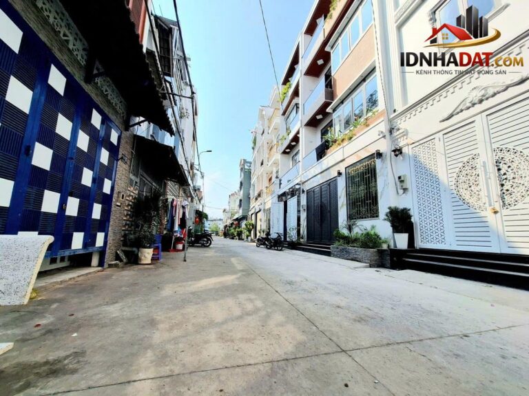 Nhà hẻm xe hơi thông, xây kiên cố, 4 tầng, nơi cán bộ ở, dân trí cao, 6.99 tỷ