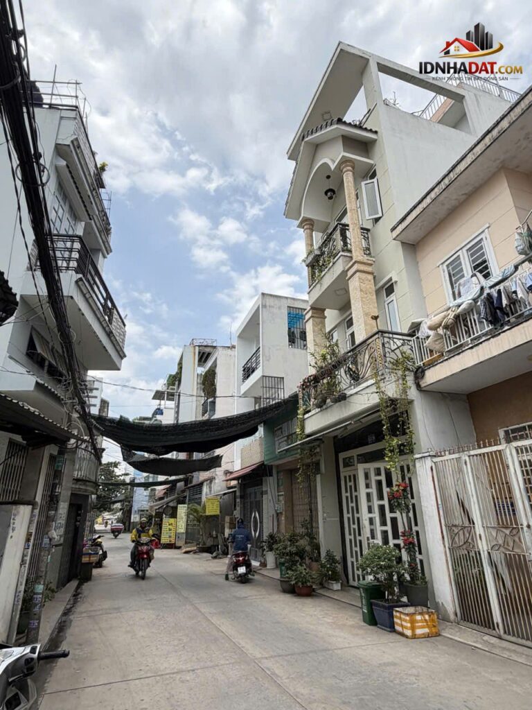 Siêu phẩm hẻm 6m thông KD Đ số 11 BHH gần chợ 26/3 khu VIP nhà lầu 58m2-2 tầng 5 tỷ 2