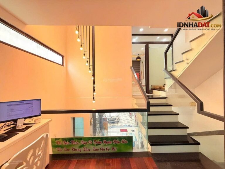 Bán nhà mặt tiền Nguyễn Khang, Đà Nẵng – 3 tầng, 94m2, giá 7.4 tỷ