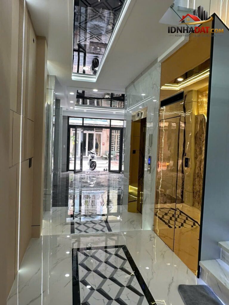 Nhỉnh 13 tỷ có nhà 5 lầu đẹp HXT Phan Huy Ích 68m2 T.máy KM nội thất sát KCN Tân Bình