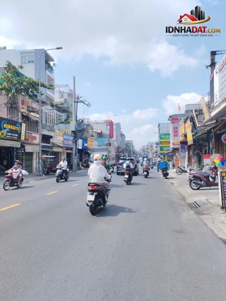 Bán nhà mặt phố Lạc Long Quân – Bảy Hiền, 5 tầng BTCT, 6m quay đầu