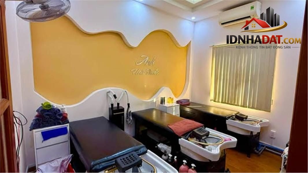 Nhà mt đường hồng lĩnh phường 15 cũ quận 10.