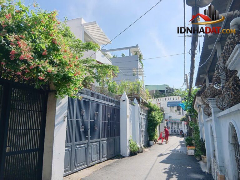 Cần tiên bán nhà mặt tiền đường số 1 phường 15, quận Gò Vấp giá rẻ 4 tỷ